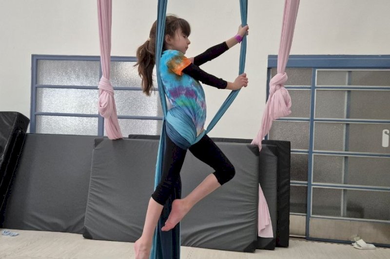 Aerial silks Z1 (6-14 let) 